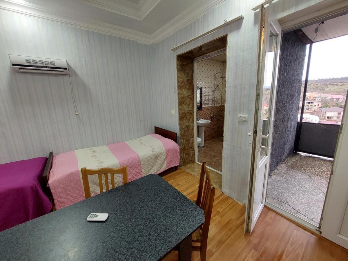 Apartment Beso Kutaisi Exterior foto